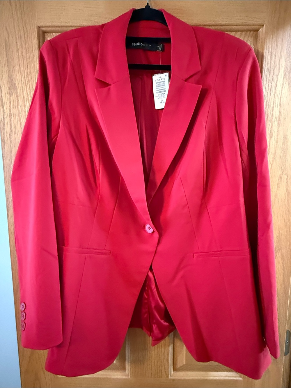 Torrid Studio Refined Crepe Cutaway Single-Button Blazer Jester Red